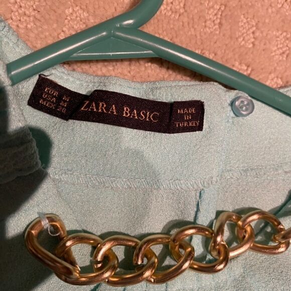 EUC Zara Top in Blue with Ruffles on Shoulders and Chain at Neck - Picture 7 of 7